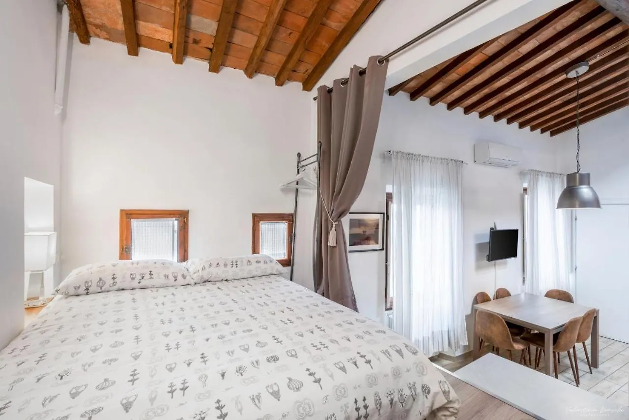 Florence Star Apartment